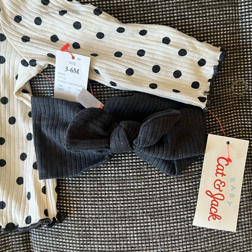Cat & Jack 3 piece baby girl outfit 3-6mo - long sleeve top, pants, headband - Picture 2 of 5
